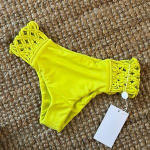 MIKOH Tamarindo Side Macrame Bottom in Lilikoi NWT